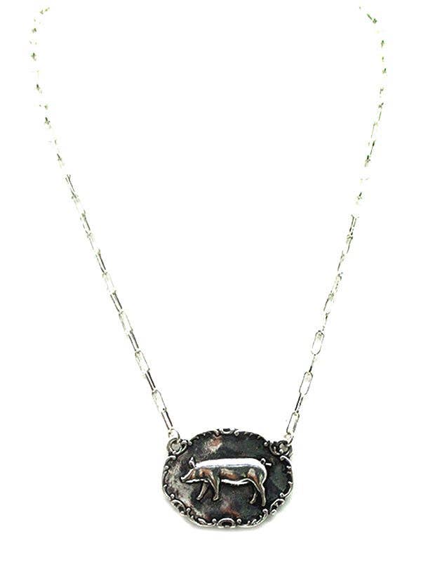 Western Oval Pig Metal Plate Necklace