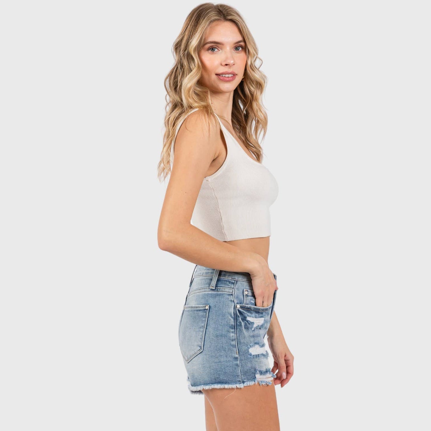 LM HIGH RISE PATCHED SHORTS W/ FRAYED HEM