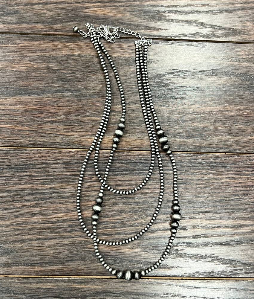 735604, Handmade Navajo Bead Necklace