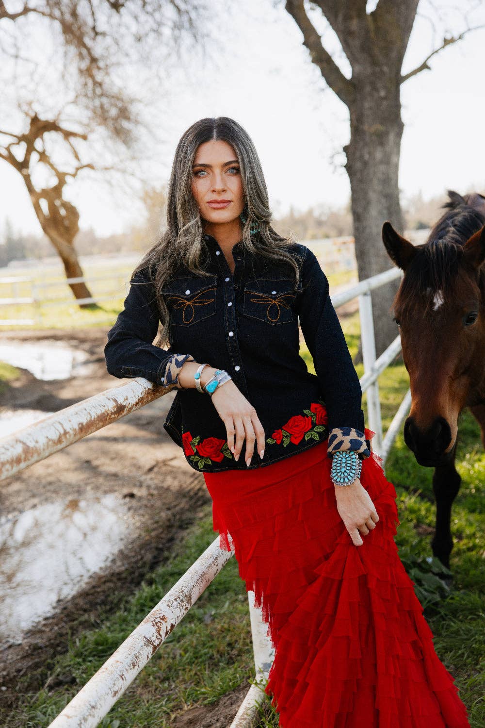 Rancher’s Sweetheart Button Up: M