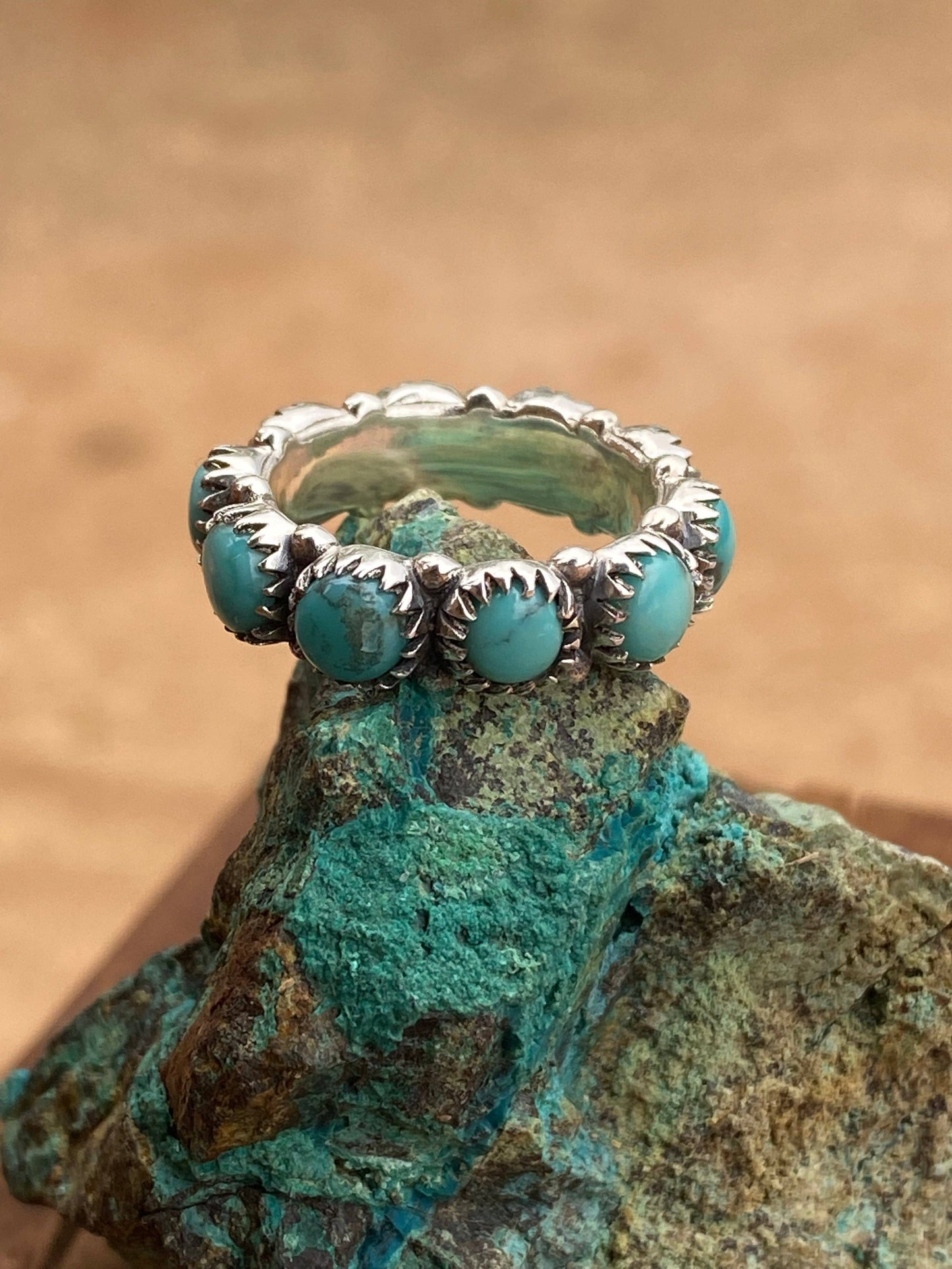 Natural Kingman Turquoise & Sterling Silver Eternity Band: 9