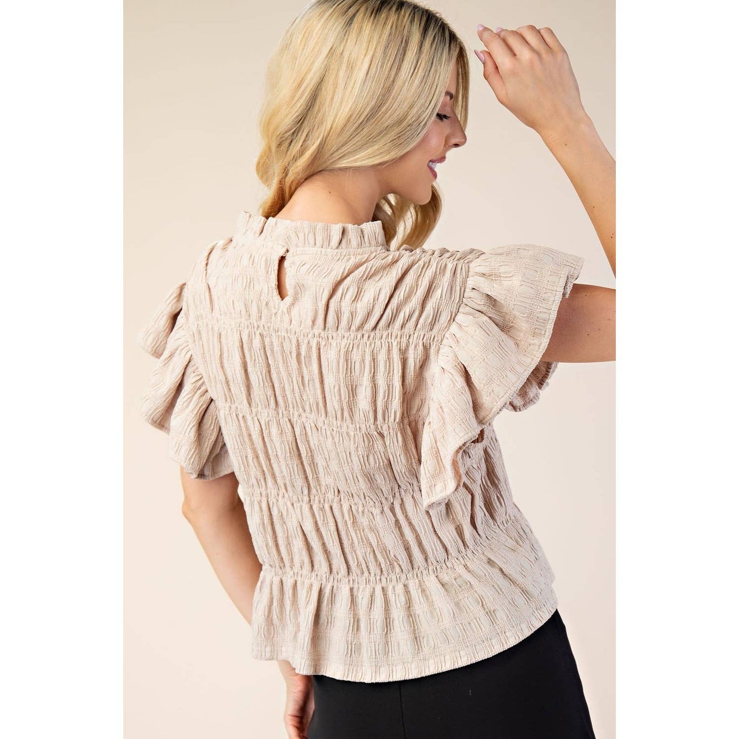 NEW Ruched Flutter Sleeve Top: BLACK / M