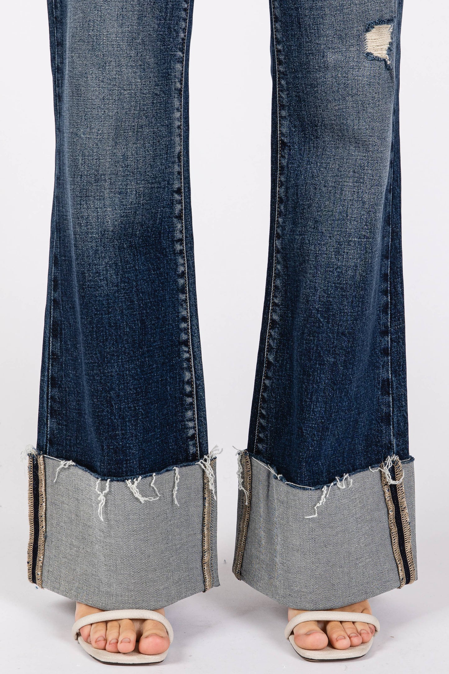 P1313F-DK MID RISE COMFORT RELAXED FLARE W/ CUFFED HEM