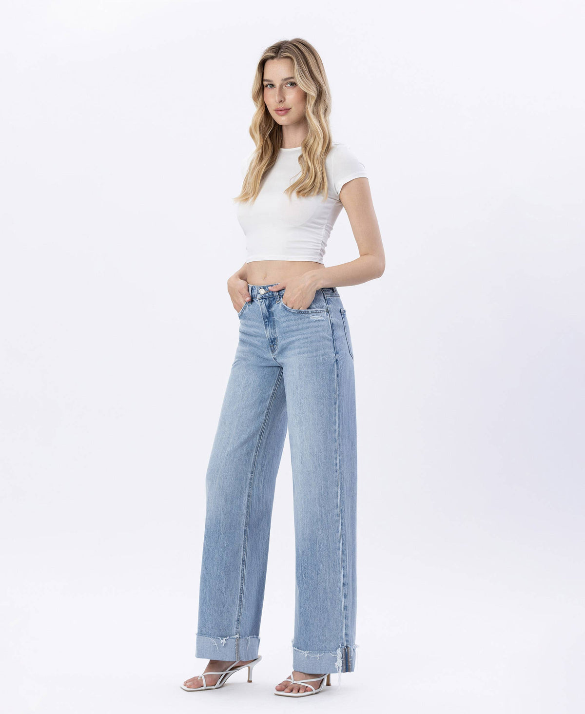 SUPER HIGH RISE CUFFED BAGGY WIDE LEG JEANS T6512: JUBILANT / 30