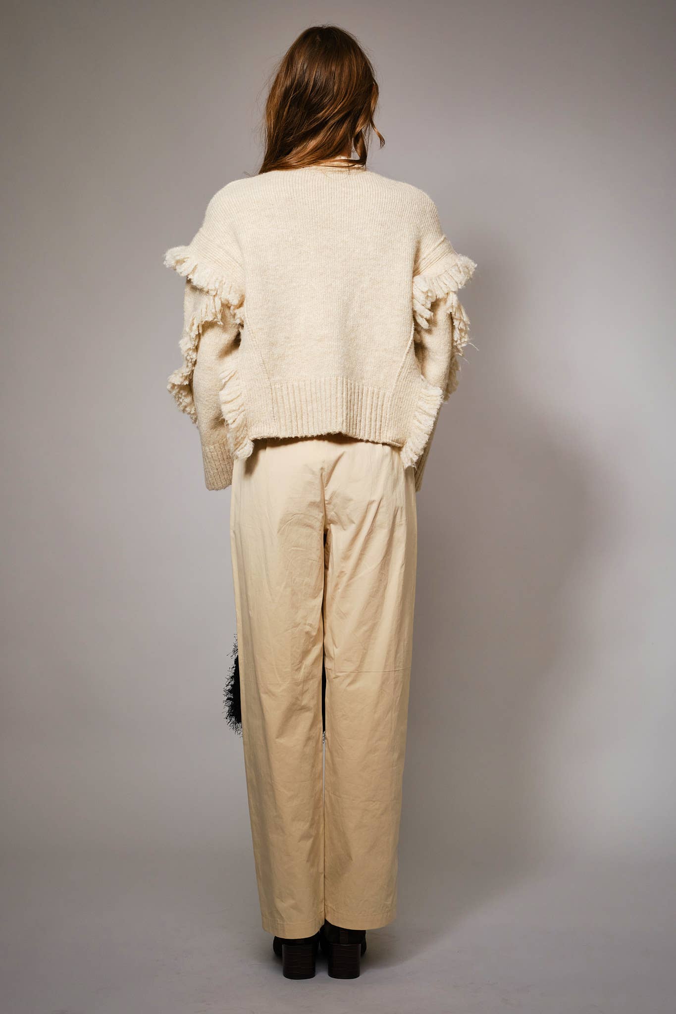 36826W - Fringe Detail Pullover Sweater: TAUPE / L