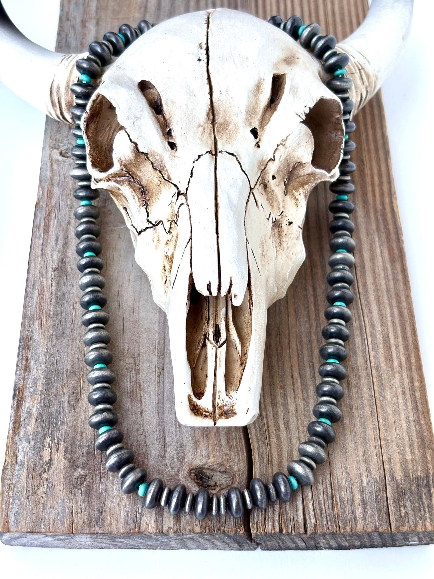 Western Style Flat Navajo Pearl & Stone Beaded Necklace: Black