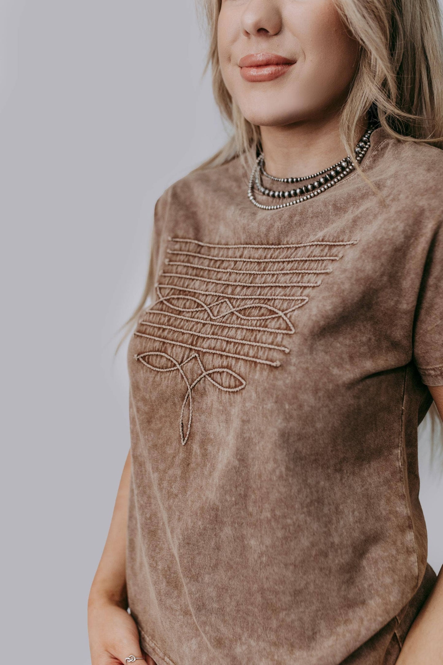 MK667 Boot Stitch Rope Embroidered Shirt: Brown