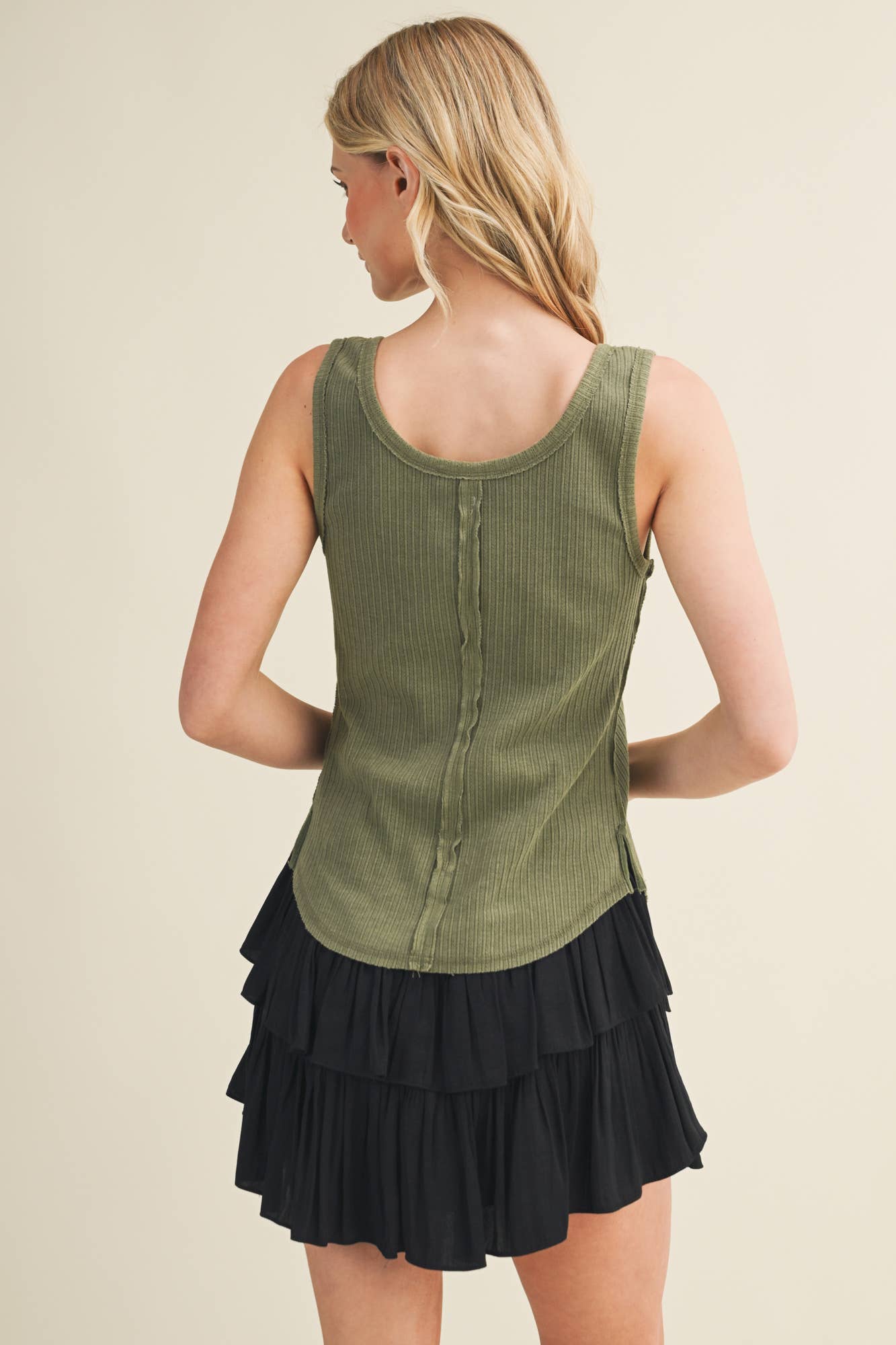 Deconstructed Vertebral Seam Ribbed Top
: CHARCOAL / L