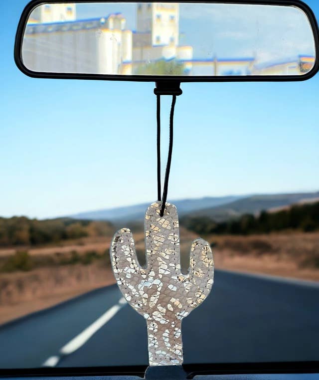 2P-BOUJEE reSCENTable CHARMS   : ARROW