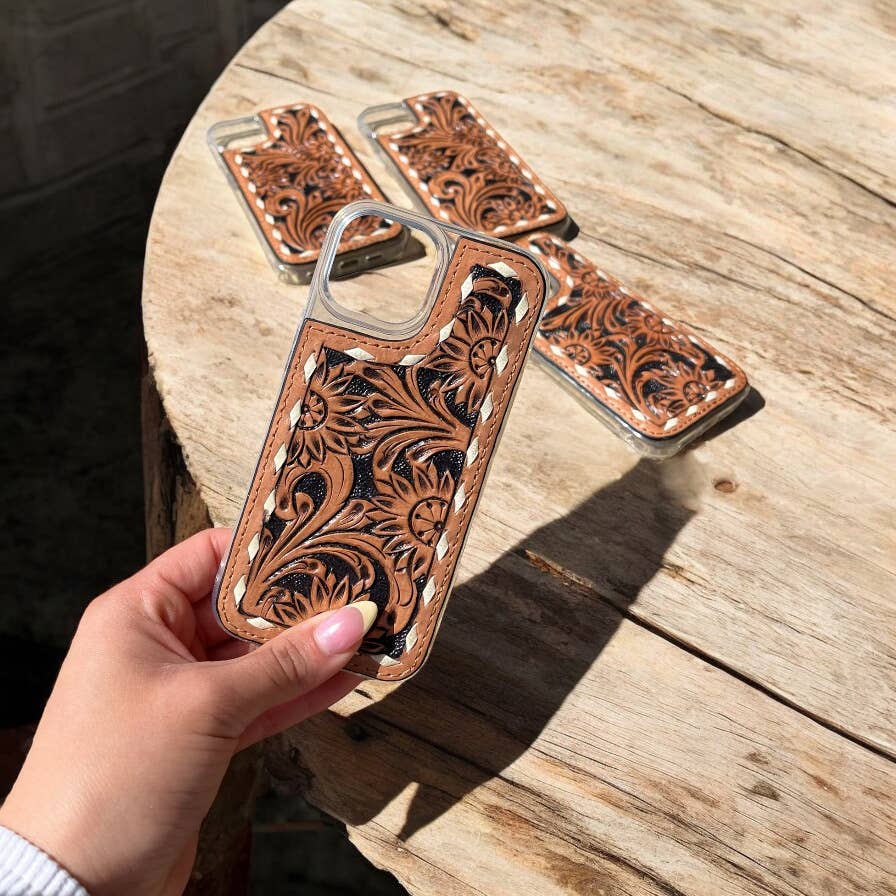 Lupe hand tooled iphone case : 15pro