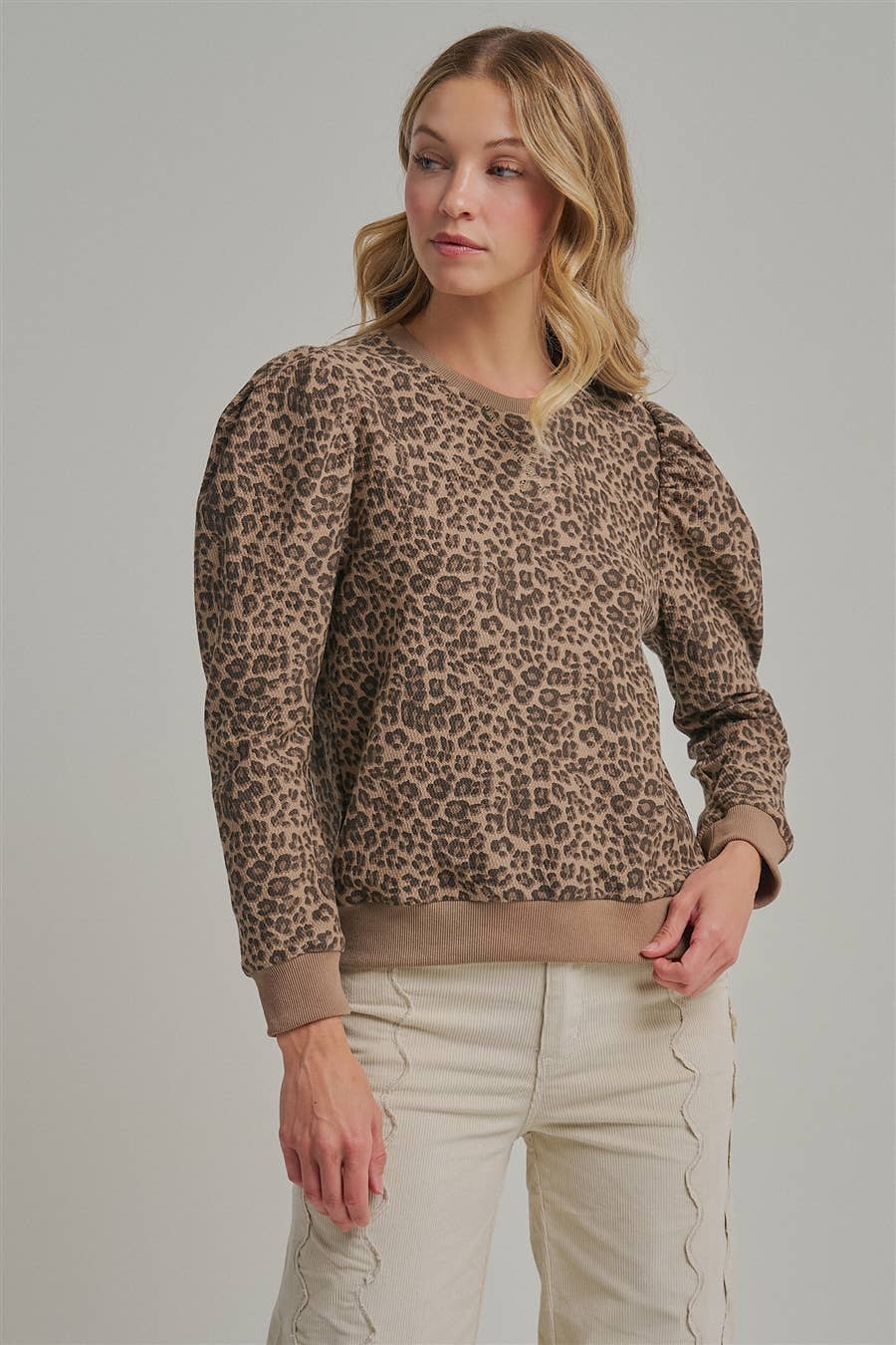 TEXTURED LEOPARD KNIT TOP WITH PUFF SHOULDER_JLT00331-01: LEOPARD / S-M-L(2-2-2)
