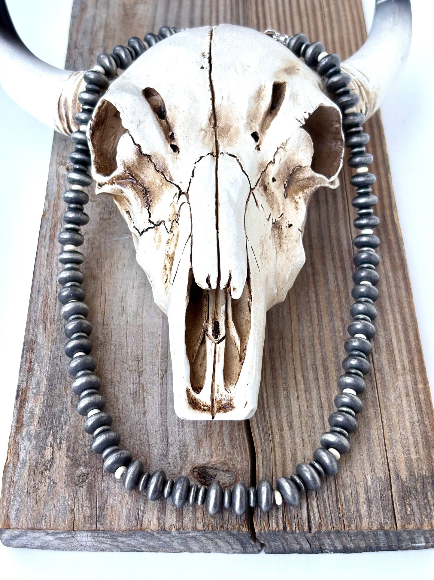 Western Style Flat Navajo Pearl & Stone Beaded Necklace: Black