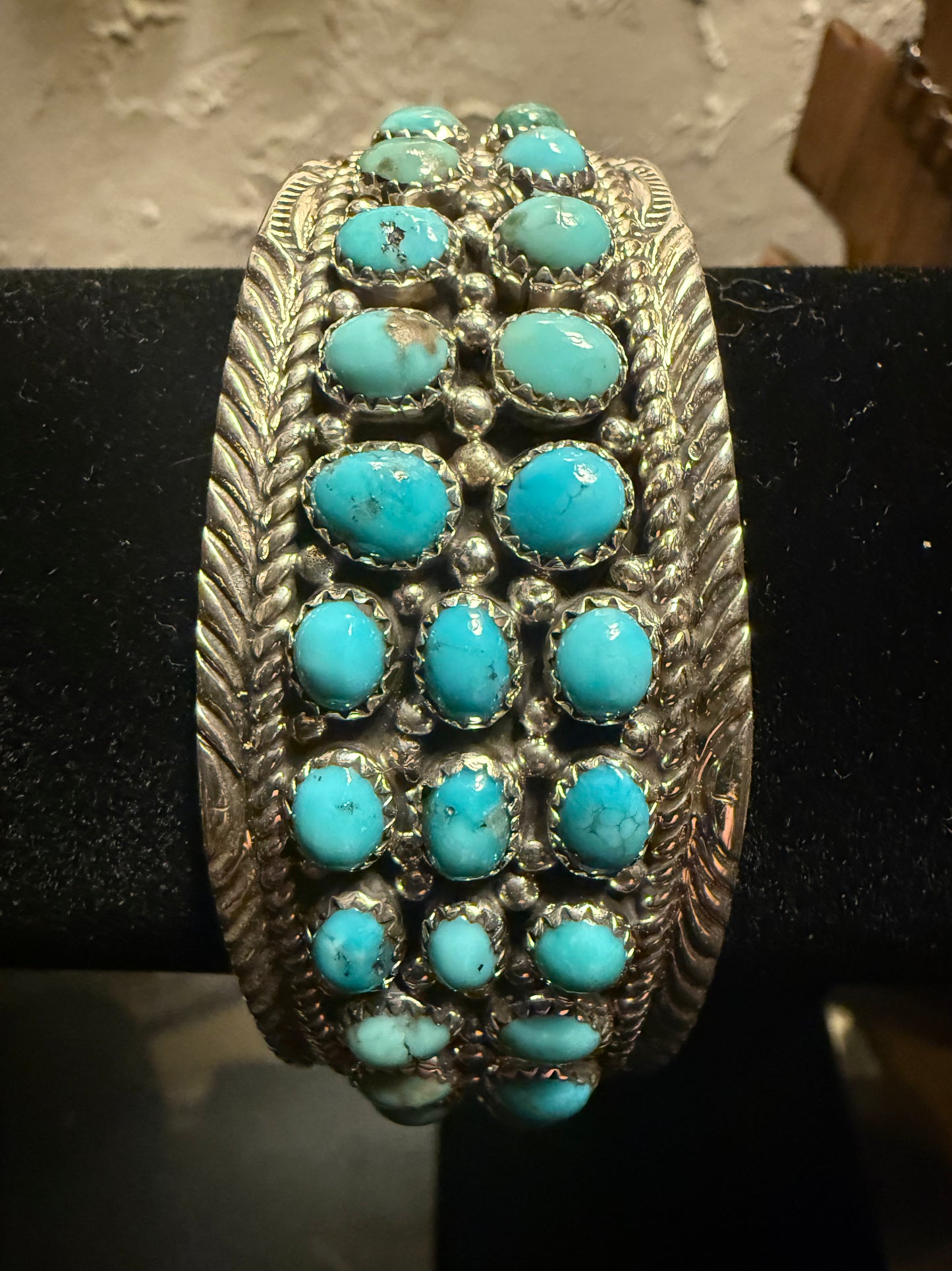 Navajo Handmade Sterling Silver Kingman Turquoise Bracelet (Marlien Jones)