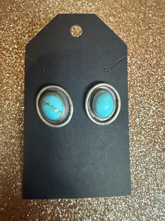 Oval turquoise set in SS