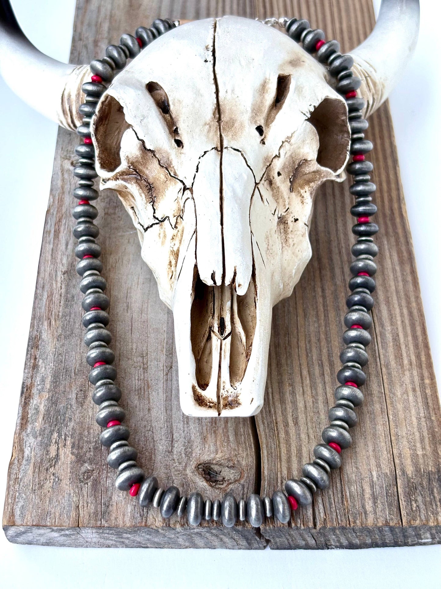 Western Style Flat Navajo Pearl & Stone Beaded Necklace: Black