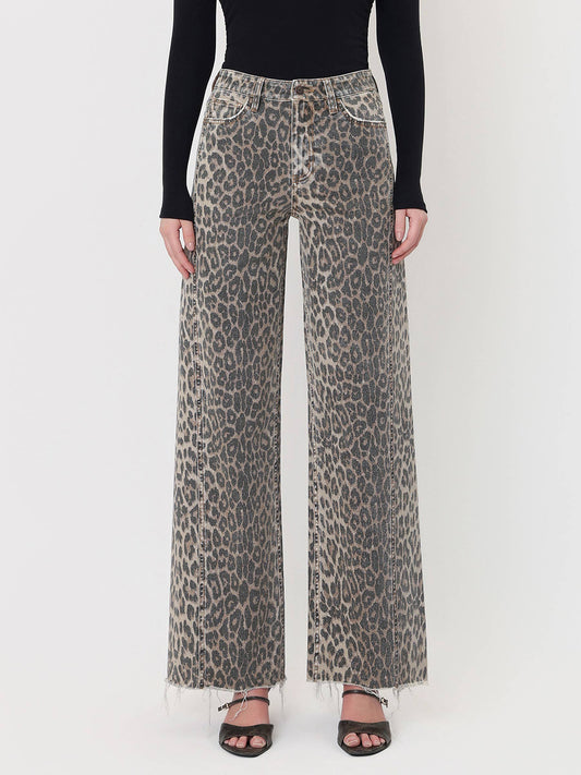 HIGH RISE SIDE SEAM DETAIL LEOPARD WIDE LEG JEANS F9190LPD: LEOPARD / 28