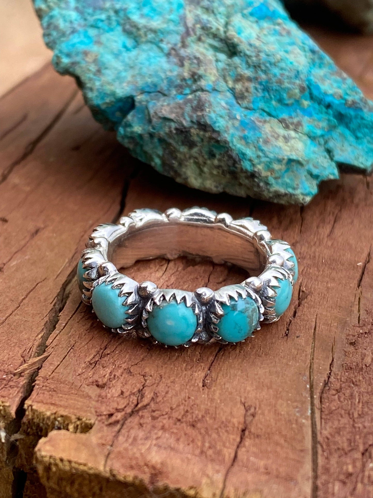 Natural Kingman Turquoise & Sterling Silver Eternity Band: 9