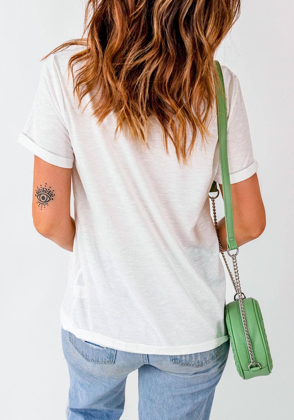 White Retro Cowboy Roping Cotton Blend Graphic Tee: White / M