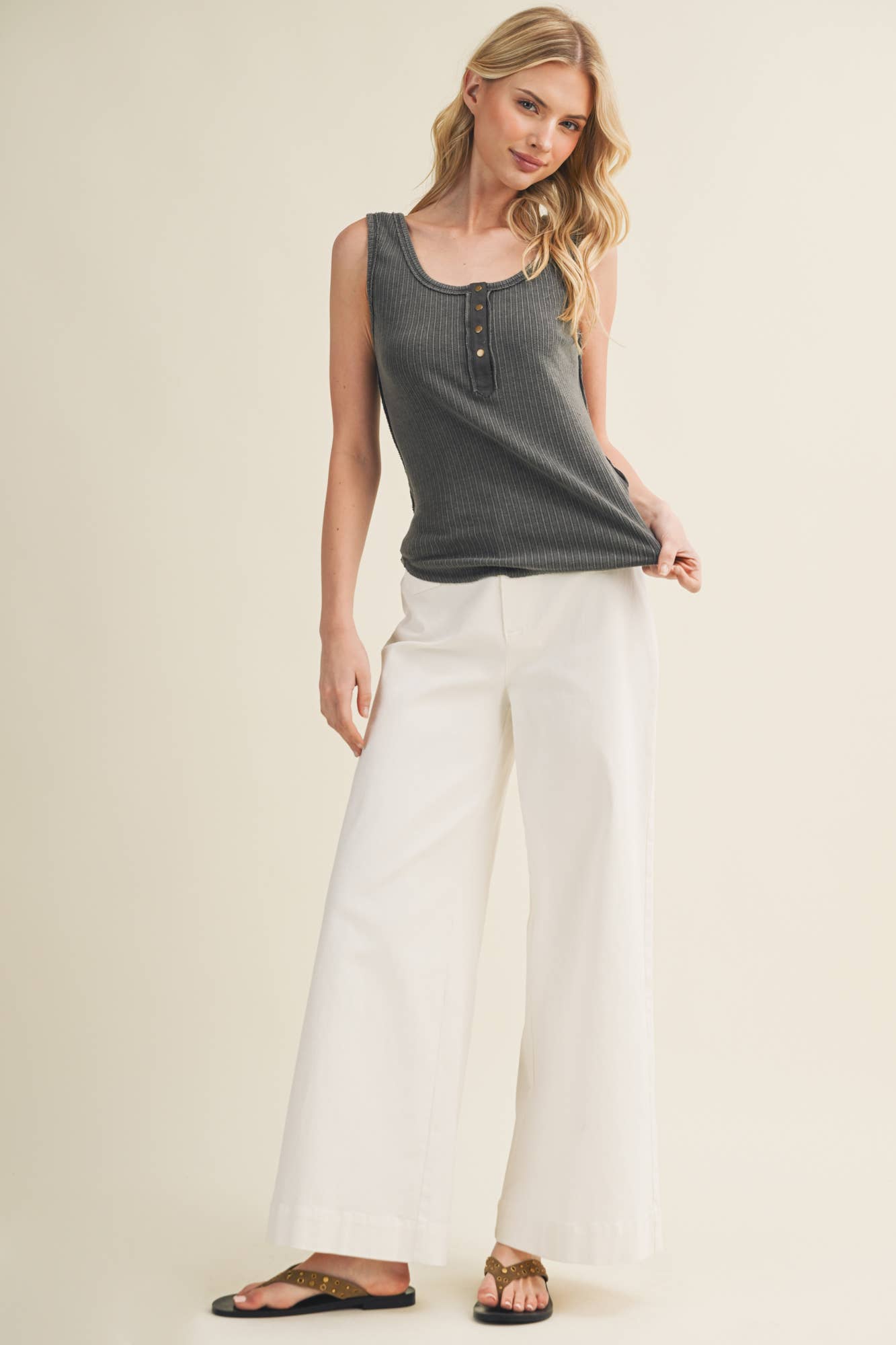 Deconstructed Vertebral Seam Ribbed Top
: CHARCOAL / M
