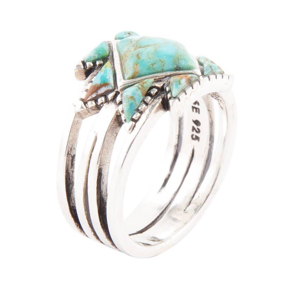 Sharp Turquoise and Sterling Silver Ring: 8